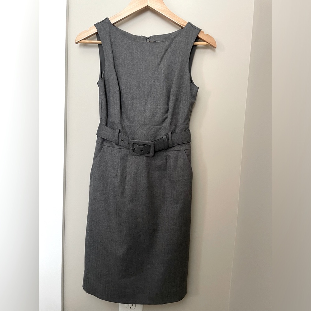 Belted Work Appropriate Banana Republic Dress (00P)